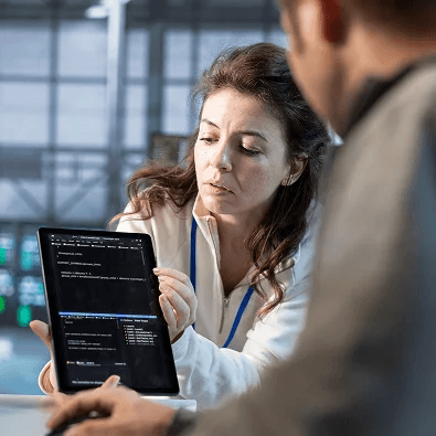 Custom Software vs. Off-the-Shelf Software: What Should Your Business Choose?